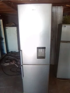 Samsung frost free fridge freezer