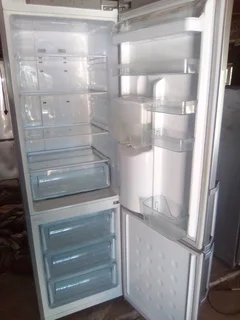 Samsung frost free fridge freezer
