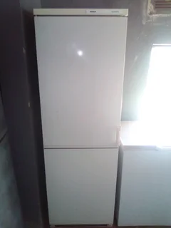 Bosch full fridge R5800