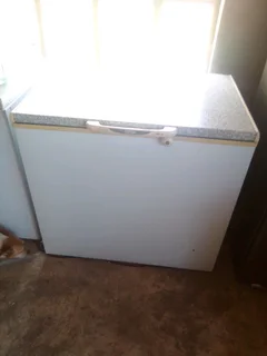 Defy Deep freezer R3800