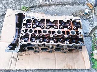 M271 Cylinder Head