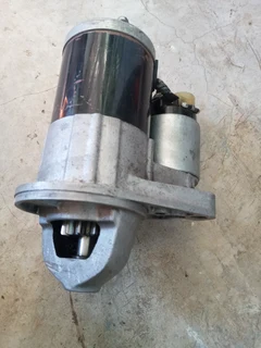 Nissan NP300 starter-petrol