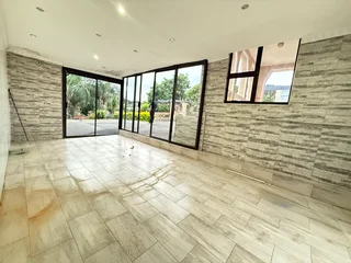 REDUCED!!! 3 bedroom house for sale in Centenary Park, Phoenix