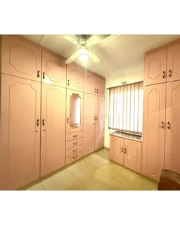 REDUCED!!! 3 bedroom house for sale in Centenary Park, Phoenix