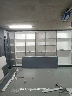 EXPERIENCED,  SKILLED, PROFESSIONAL AND COMPLETE CARPENTER.