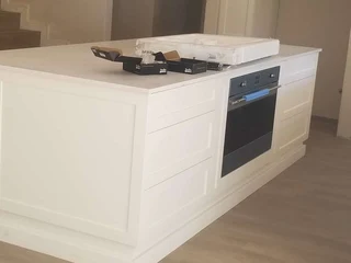 PROFESSIONAL,  SKILLED,  COMPETENT AND EXPERIENCED CARPENTER.