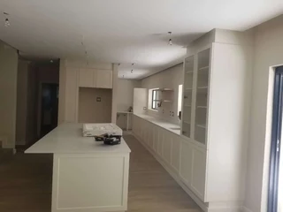 PROFESSIONAL,  SKILLED,  COMPETENT AND EXPERIENCED CARPENTER.