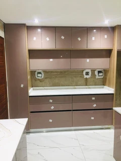 PROFESSIONAL,  SKILLED,  COMPETENT AND EXPERIENCED CARPENTER.