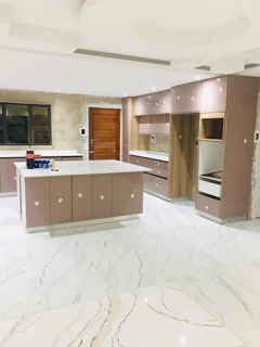 PROFESSIONAL,  SKILLED,  COMPETENT AND EXPERIENCED CARPENTER.