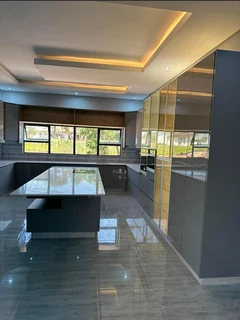 PROFESSIONAL,  SKILLED,  EXPERIENCED AND COMPETENT CARPENTER.