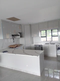 PROFESSIONAL,  SKILLED,  EXPERIENCED AND COMPETENT CARPENTER.