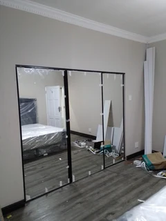 EXPERIENCED,  COMPETENT,  PROFESSIONAL AND SKILLED CARPENTER.