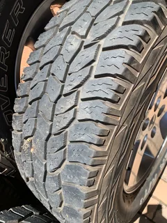 4 x Jeep Wrangler tyres and rims. 265/70/17