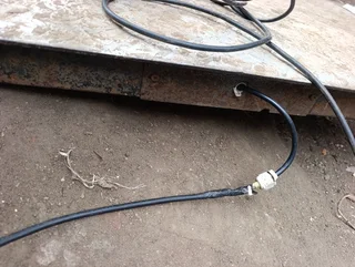 Low platform scale 1.5 by 1.5