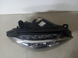 Mercedes C-class W205 RHS Double Xenon Headlight (2014 - 2017)