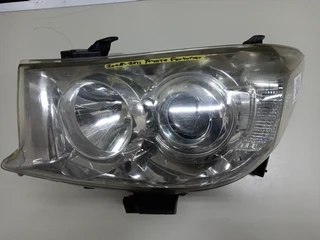 Toyota Fortuner LHS Xenon Headlight (2008 - 2012)