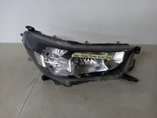 Toyota Hilux Bakkie RHS Normal Headlight (2021 - 2024)