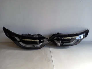 Land Rover Discovery 5 LED Complete Xenon Headlight (2019 - 2022)