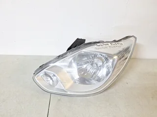 Ford Figo LHS Normal Headlight (2012 - 2015)