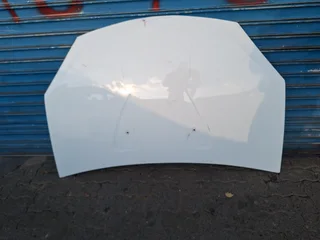 Renault Sandero Front Bonnet (2011 - 2013)