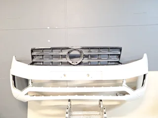 VW Amarok Front Bumper &amp; Grille (2018 - 2021)