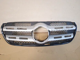 Mercedes X-class Bakkie W470 Front Upper Grille (2020 - 2024)