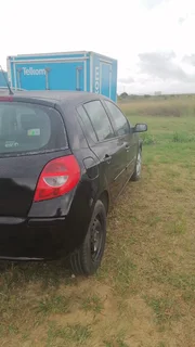 Renault Clio 2008.   R30 000