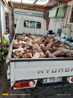 H100 bakkie for rubbish removals
