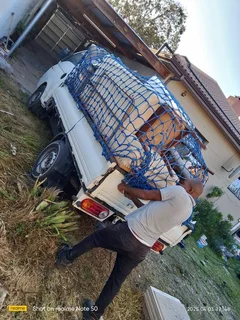 H100 bakkie for rubbish removals