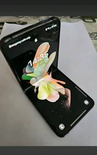 Samsung galaxy z flip 4 256GB