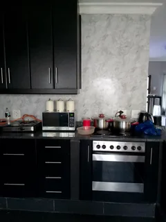 Mobeni heights 3 bedrooms house for sale With outbuilding 850000