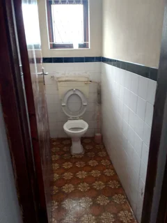 Mobeni heights 3 bedrooms house for sale With outbuilding 850000