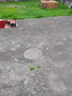 Shallcross close to ridge shopping centre 2, bedroom with outbuilding 580000