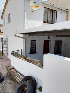 Chatsworth westcliffe  2 bedrooms with outbuilding 780000