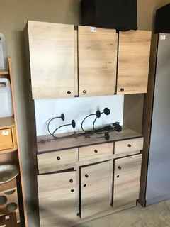 Kitchen dresser