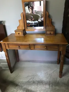 Pine dressing table