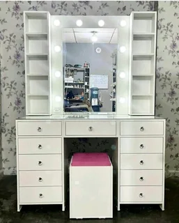 Dressing table