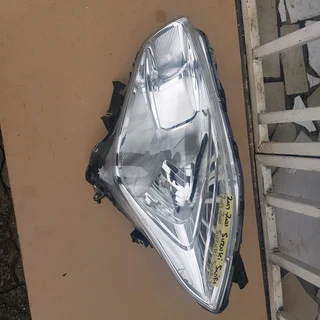 2017‐2021 Suzuki swift headlight available for sale