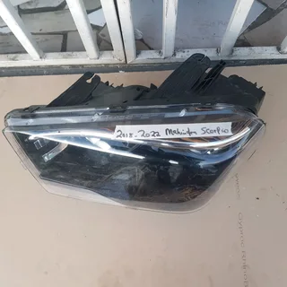 2018‐2023 Mahindra scorpion headlight available for sale
