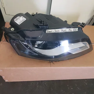 2009‐2012 Audi A4 B8 headlight available for sale