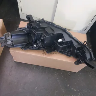 2021‐2023 Toyota COROLLA cross headlight available for sale