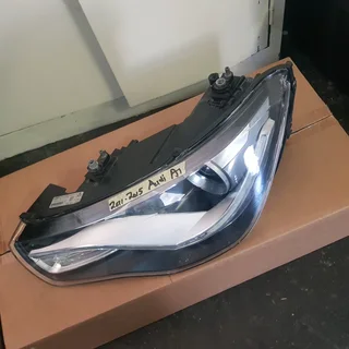 2011‐2015 Audi A1 headlight available for sale