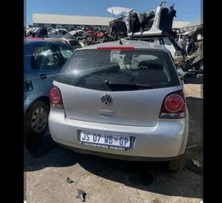 Old VIVO available for stripping