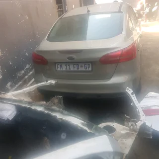 Ford focus available for stripping