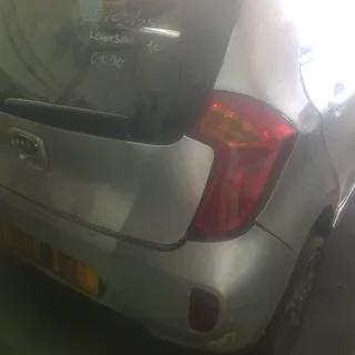 Kia picanto 2013 model available for stripping