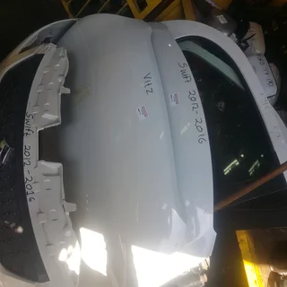 Toyota vitz 2012‐2016 bonnet available for sale