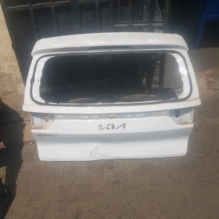 Kia sonet tailgate available for sale