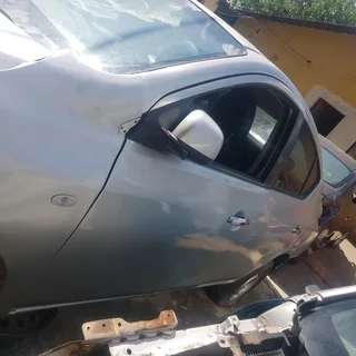 Nissan versa available for stripping
