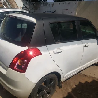 Suzuki swift available for stripping