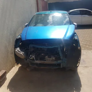 Renault kwid available for stripping